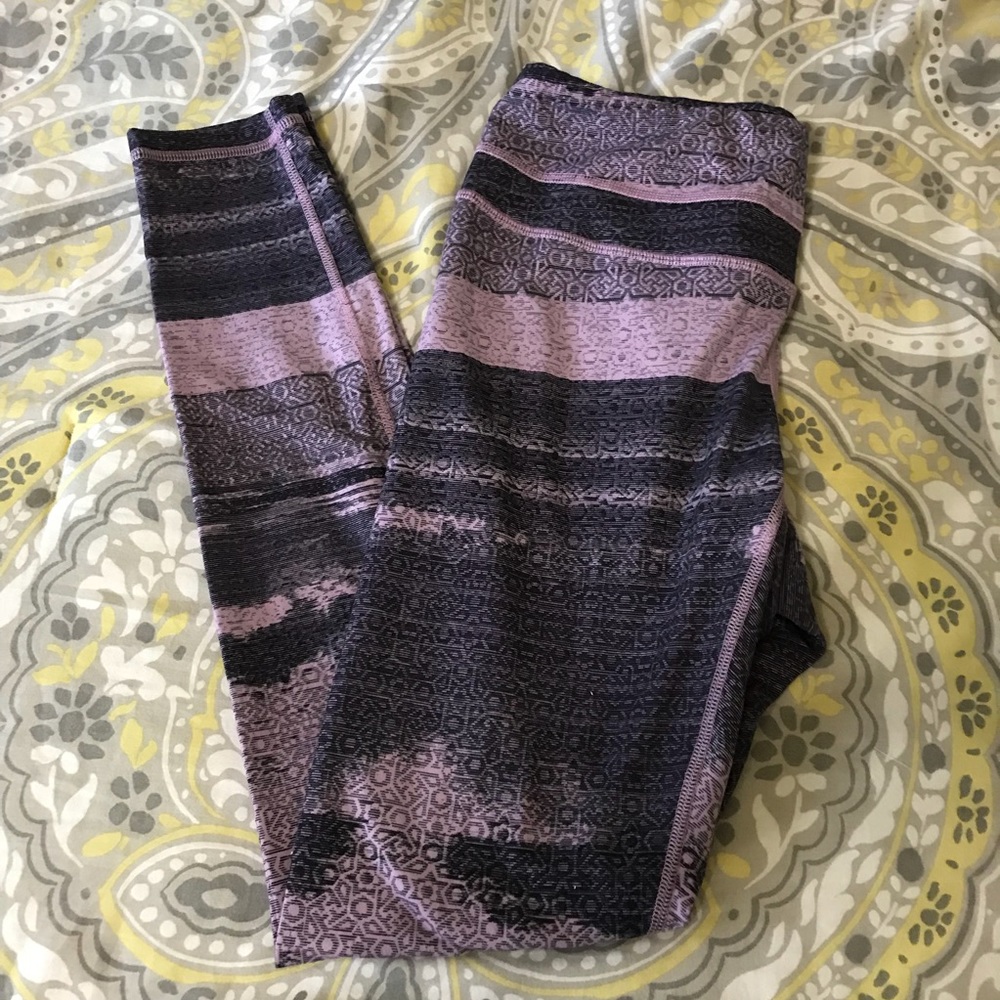 Lucy Workout Leggings - Picture 1 of 3